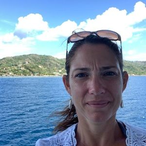 Meet your Posher, Leanne